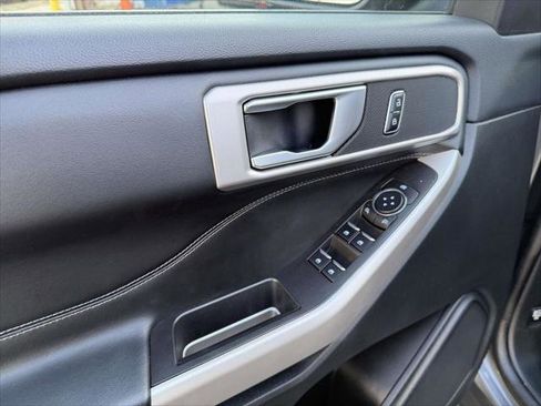 Used 2023 Ford Explorer XLT w/ Equipment Group 202A image 16