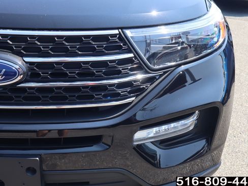 Used 2023 Ford Explorer XLT w/ Equipment Group 202A AWD/4WD image 12