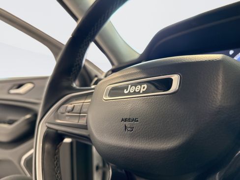 Used 2021 Jeep Grand Cherokee L Laredo w/ Luxury Tech Group I AWD/4WD image 17