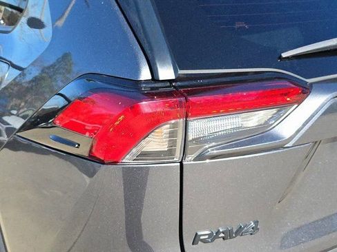 Used 2021 Toyota RAV4 LE w/ Carpet Mat Package (TMS) image 37