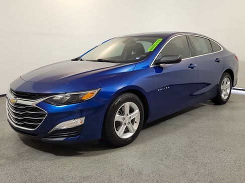 Used 2019 Chevrolet Malibu LS FWD image 3