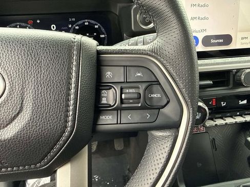 Used 2025 Toyota 4Runner Trailhunter image 24