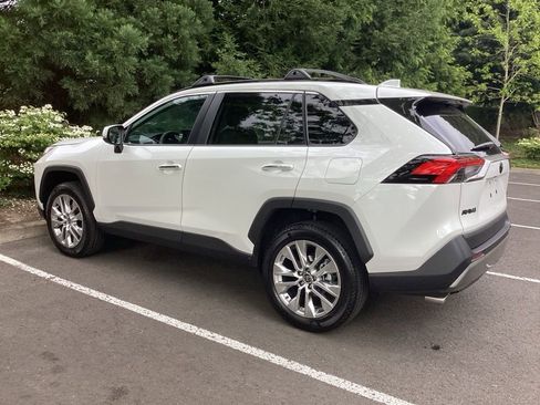 Used 2024 Toyota RAV4 Limited w/ Advanced Technology Package AWD/4WD image 11