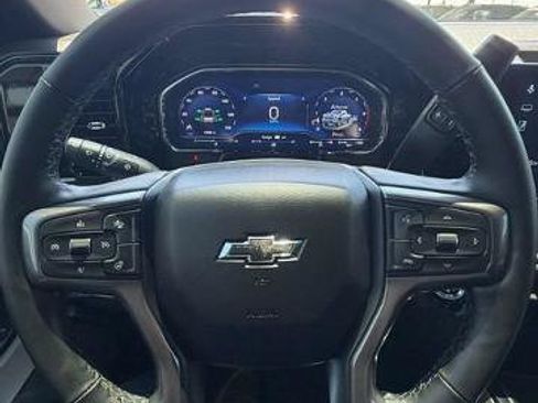 Used 2025 Chevrolet Silverado 2500 ZR2 w/ Technology Package AWD/4WD image 11