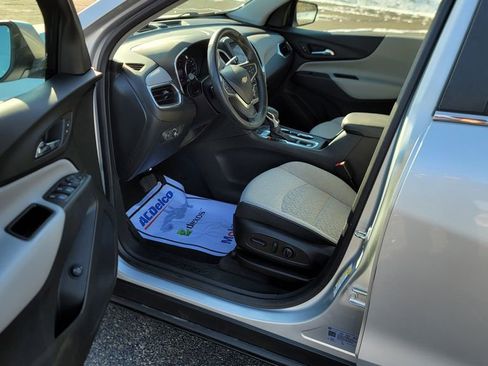 Used 2022 Chevrolet Equinox LT image 18
