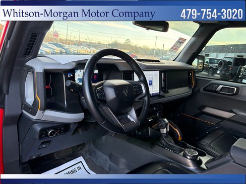 Used 2023 Ford Bronco Badlands w/ Sasquatch Package AWD/4WD image 13