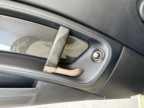 Used 2010 Ferrari California RWD image 15