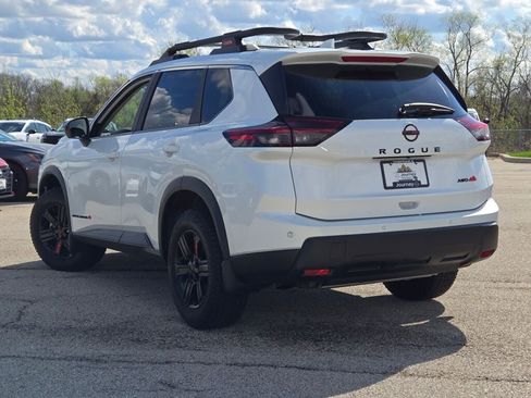 Used 2025 Nissan Rogue SV AWD/4WD image 12