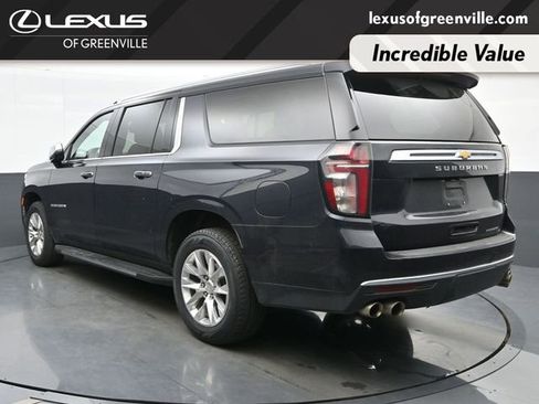 Used 2023 Chevrolet Suburban Premier image 6