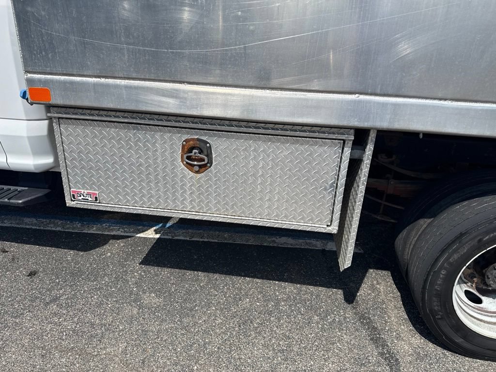 Used 2019 Ford F550 4x4 Regular Cab Super Duty image 9