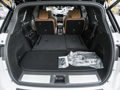 New 2026 INFINITI QX60 Autograph w/ Dark Cargo Package AWD/4WD image 32