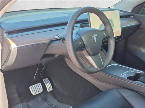 Used 2022 Tesla Model Y Performance AWD/4WD image 10