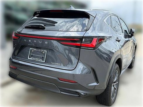 Used 2025 Lexus NX 250 FWD w/ Premium Package image 10