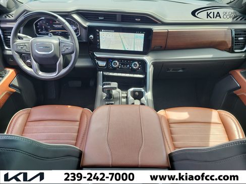 Used 2024 GMC Sierra 1500 Denali Ultimate AWD/4WD image 16