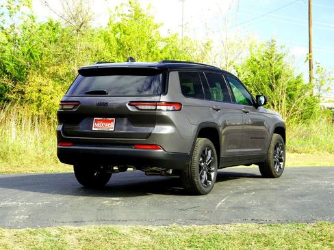 New 2025 Jeep Grand Cherokee L Limited image 6