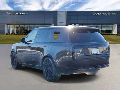 New 2026 Land Rover Range Rover SE AWD/4WD image 2