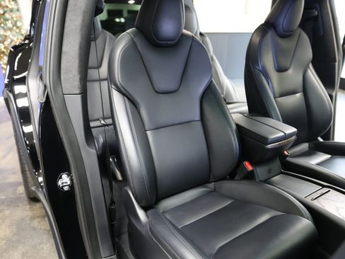 Used 2020 Tesla Model X Long Range image 32