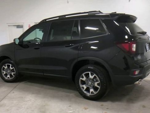 Used 2023 Honda Passport TrailSport image 9