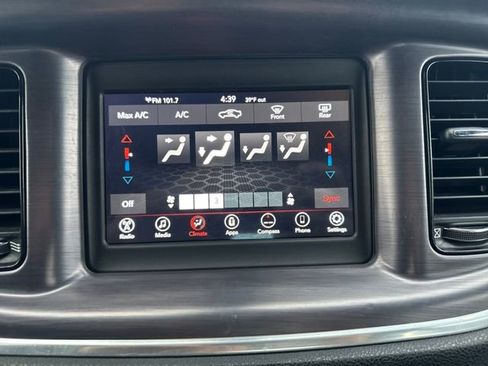 Used 2018 Dodge Charger SXT w/ Blacktop Package image 18