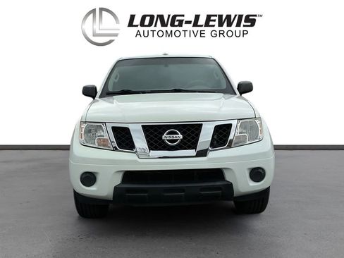 Used 2016 Nissan Frontier SV image 11