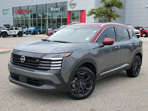 Certified 2025 Nissan Kicks SR FWD image 33