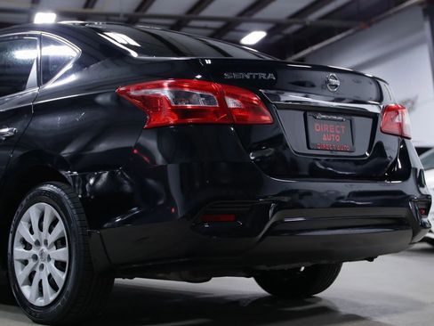 Used 2017 Nissan Sentra S image 12