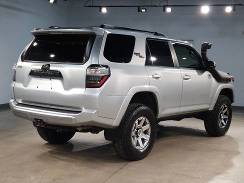 Used 2021 Toyota 4Runner TRD Off-Road Premium w/ Moonroof Package AWD/4WD image 7