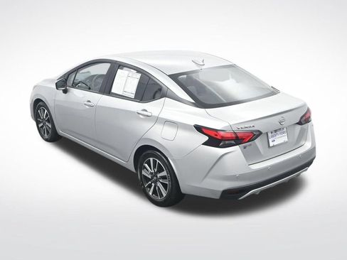 Used 2025 Nissan Versa SV FWD image 34