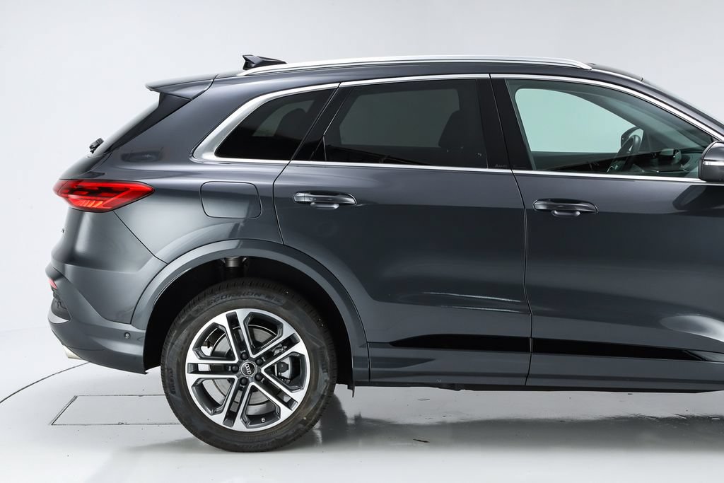 Used 2025 Audi Q5 Premium AWD/4WD image 57
