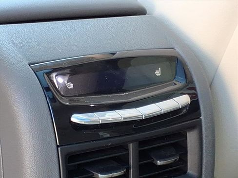 Used 2019 Cadillac XT5 Premium Luxury w/ Driver Assist Package image 15