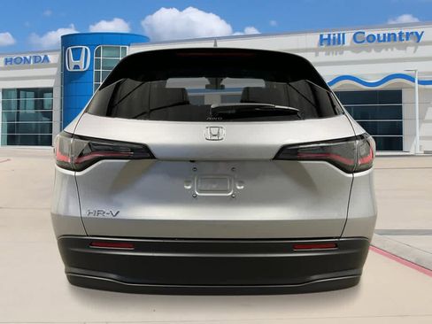 New 2026 Honda HR-V LX image 4