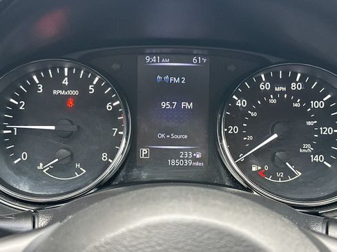 Used 2018 Nissan Rogue Sport S AWD/4WD image 27