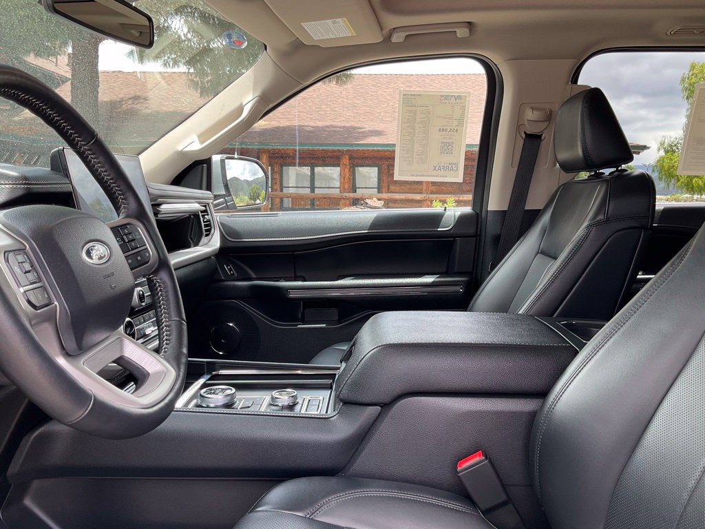 Used 2024 Ford Expedition Max XLT AWD/4WD image 46