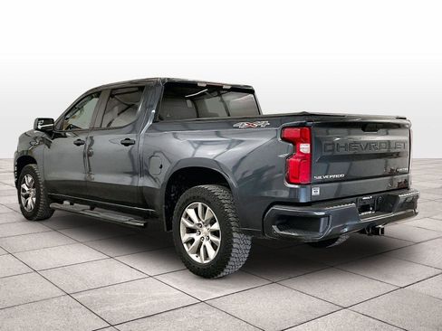 Used 2020 Chevrolet Silverado 1500 Custom w/ Custom Value Package image 10