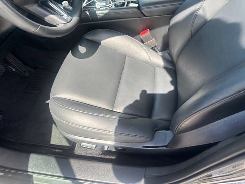 Used 2025 MAZDA MAZDA3 s FWD image 15