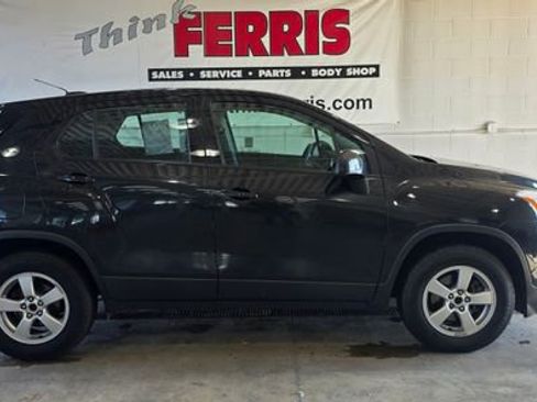 Used 2016 Chevrolet Trax LS image 8