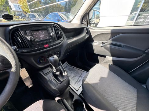 Used 2021 RAM ProMaster City Tradesman image 23