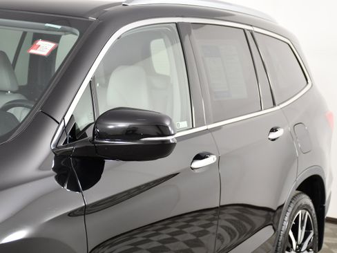 Used 2019 Honda Pilot Touring image 13