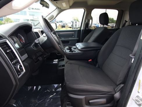 Used 2020 RAM 1500 Classic Warlock RWD image 6