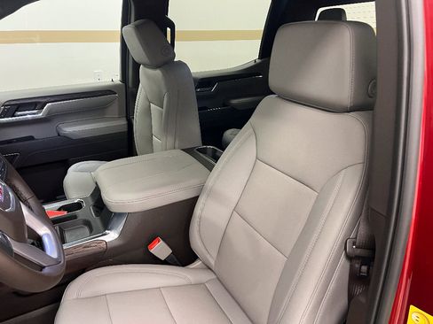 New 2026 GMC Sierra 1500 SLT AWD/4WD image 6