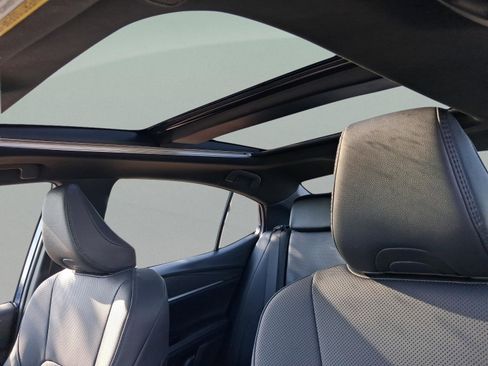 Used 2025 Toyota Camry XSE w/ Premium Plus Package image 23