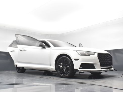 Used 2017 Audi A4 2.0T Premium image 33