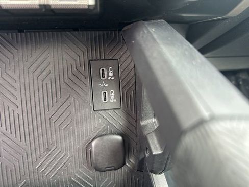 Used 2024 Toyota Tacoma TRD Off-Road image 24