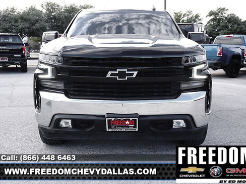Used 2022 Chevrolet Silverado 1500 RST image 2