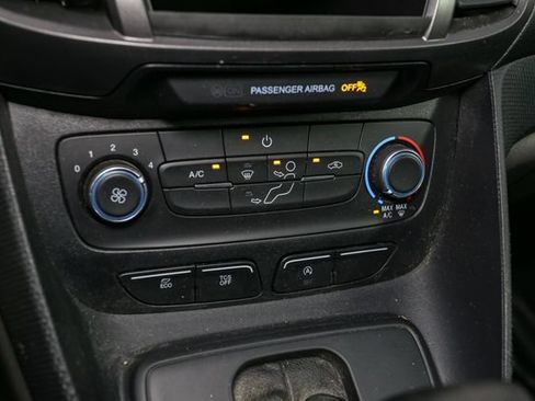 Used 2022 Ford Transit Connect XL FWD image 21