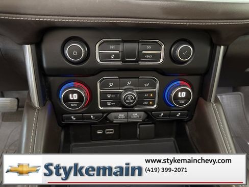 Used 2021 Chevrolet Tahoe LT w/ LT Signature Package image 40