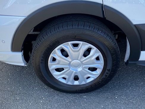 Used 2023 Ford Transit 350 XLT image 14