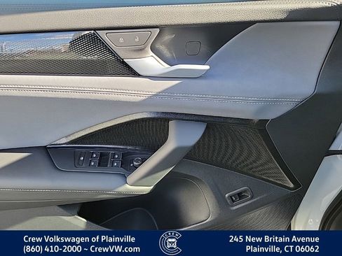 New 2026 Volkswagen Tiguan SE R-Line image 38