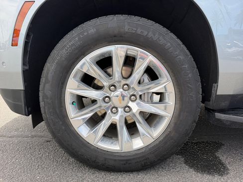 Used 2025 Chevrolet Tahoe Premier AWD/4WD image 26