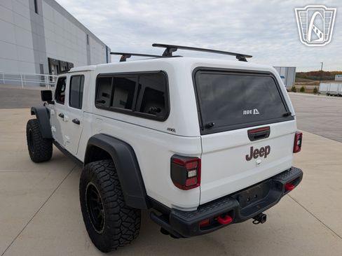 Used 2021 Jeep Gladiator Rubicon w/ Cold Weather Group image 8